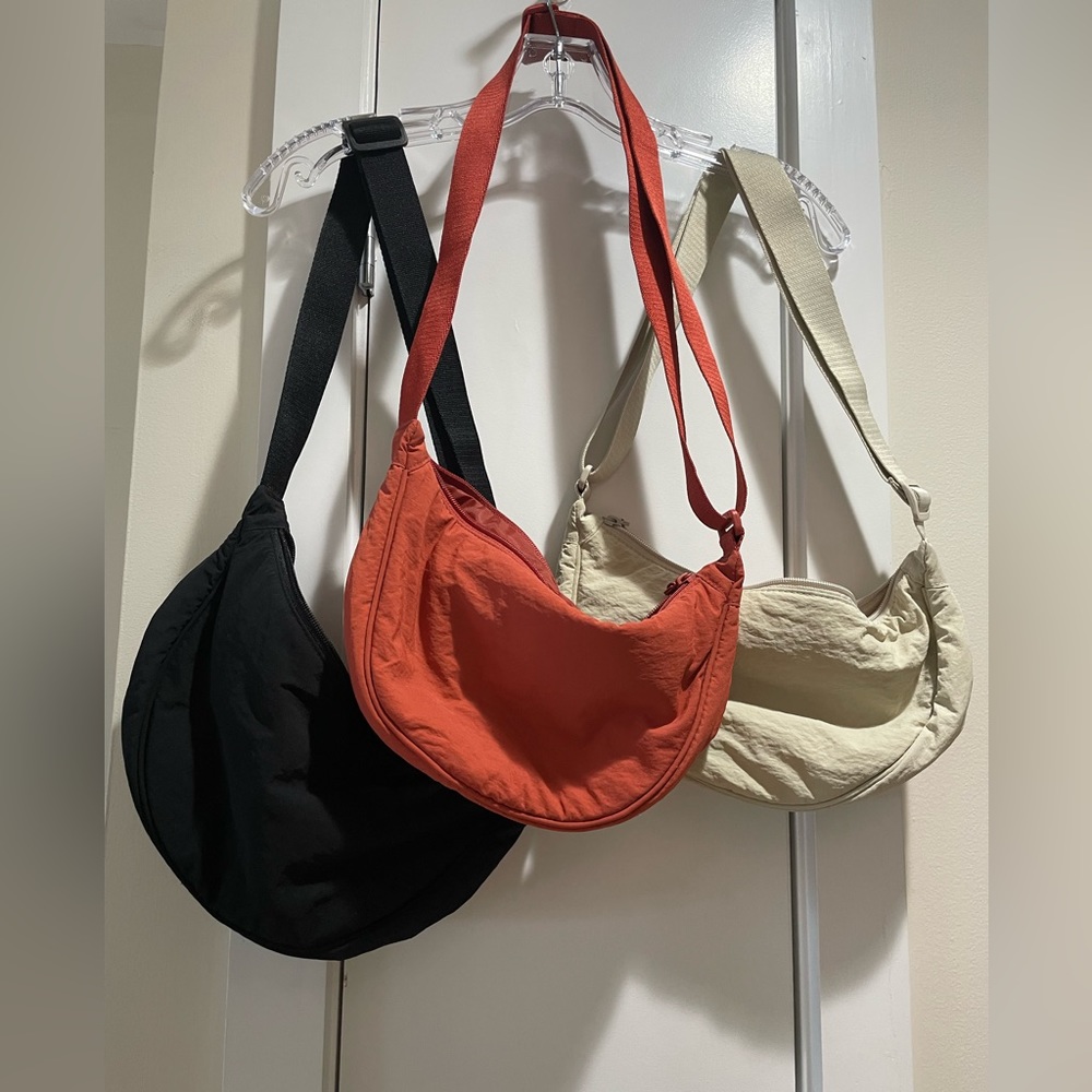 Uniqlo shoulder bags (set of 3)